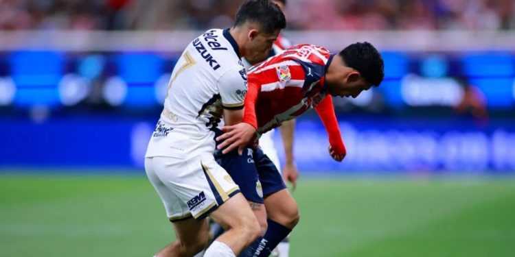 CHIVAS Y PUMAS ROBO PENAL DESCARADO FUTBOL MEXICANO